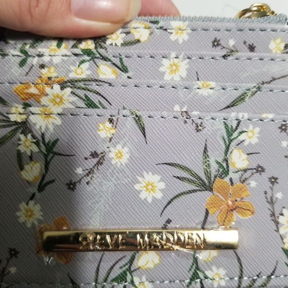 Brand new Steve Madden small wallet - Picture 4 of 5